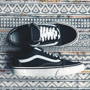 Black & White Vans Old Skool